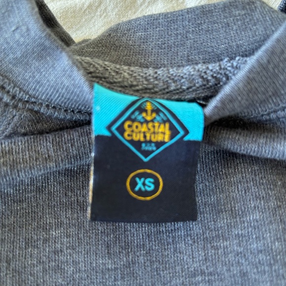 Coastal culture XS sweatshirt in perfect condition. - Picture 6 of 6